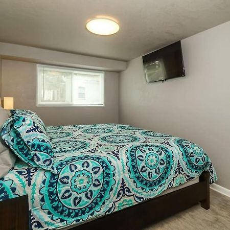 Vila Holly Second Floor 2 King Beds Kansas City Exteriér fotografie